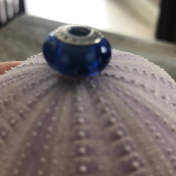 Pandora royal blue 💙 with design glass charm - Picture 2 of 3